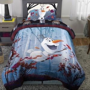 Brand New Frozen 2 Olaf’s Adventure Comforter Set